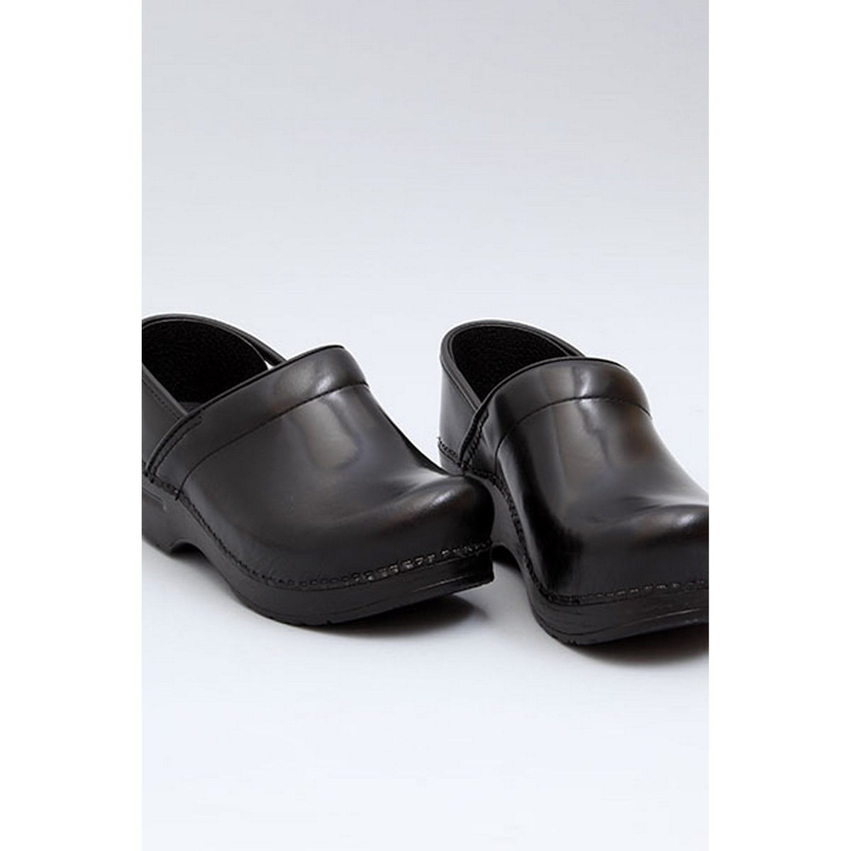 Dansko DANSKO WIDE Professional Black Box Leather Clogs