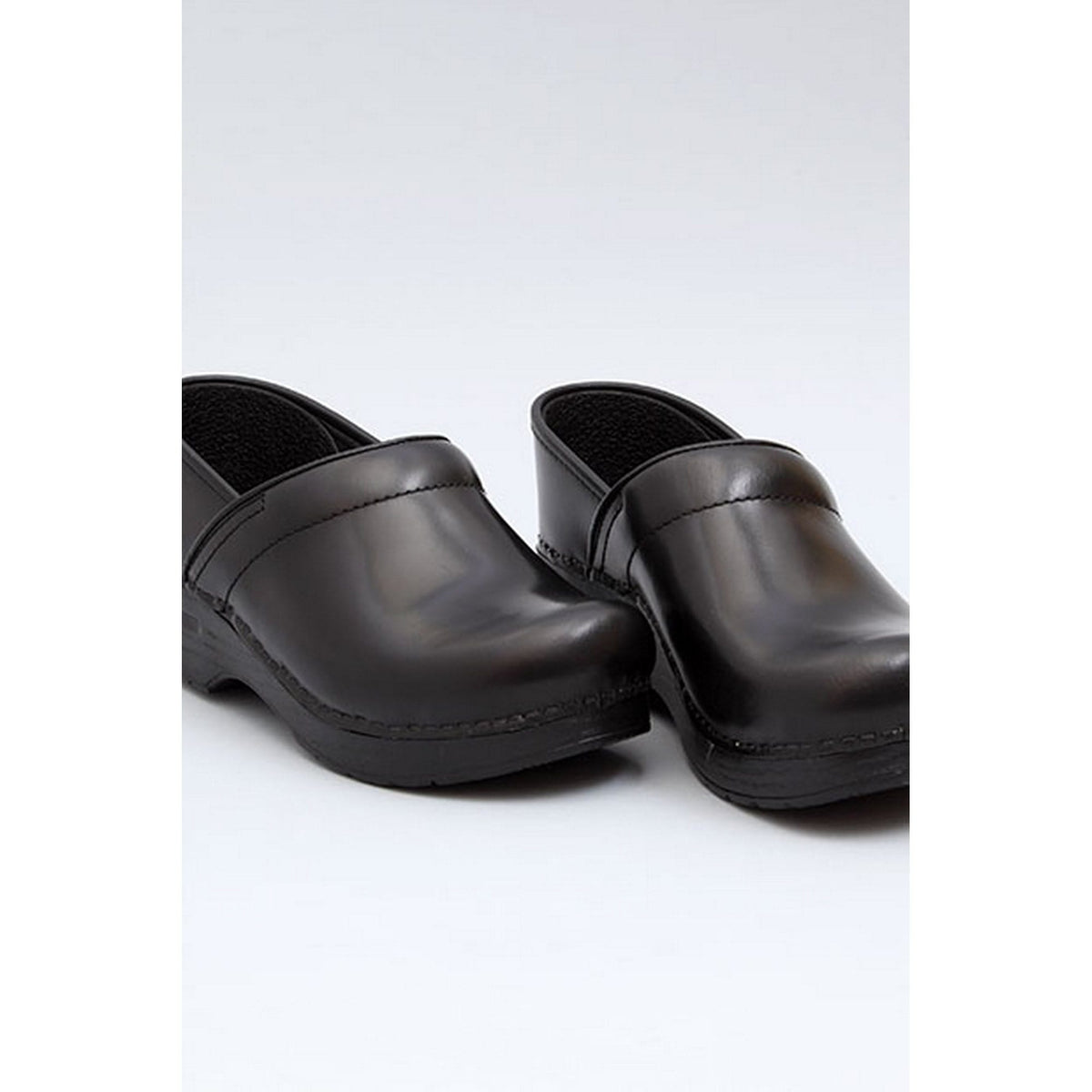 Dansko DANSKO WIDE Professional Black Cabrio Leather Clogs