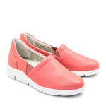 Dromedaris Vicky Leather Slip-On Loafer