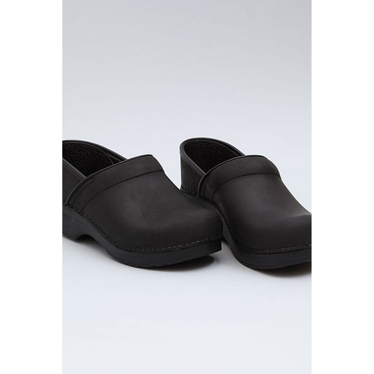 Dansko DANSKO WIDE Professional Black Oiled Leather Clogs
